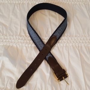 Vineyard Whale Canvas Club Belt